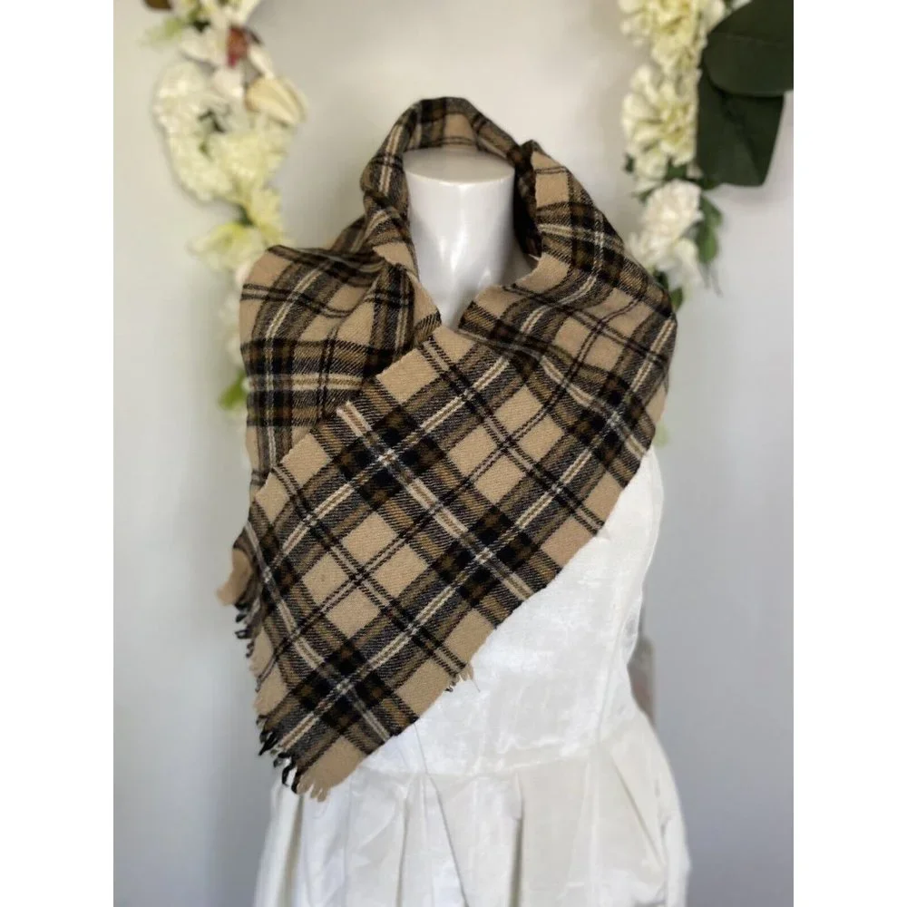The Woollen Mill Of Princes St Edinburgh Lambswool Scarf Pure New Wool Plaid EUC